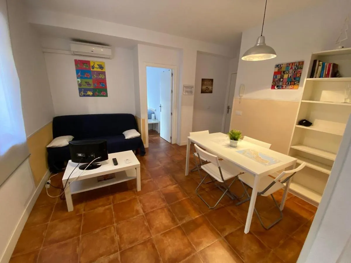 Apartamento Centro + wifi+ 2 camas de matrimonio +playa Cádiz